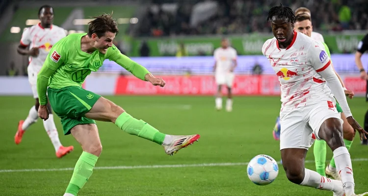 1. FC Köln Gencarkan Transfer Jakub Kaminski, Target Permanenkan Gelandang Bertahan