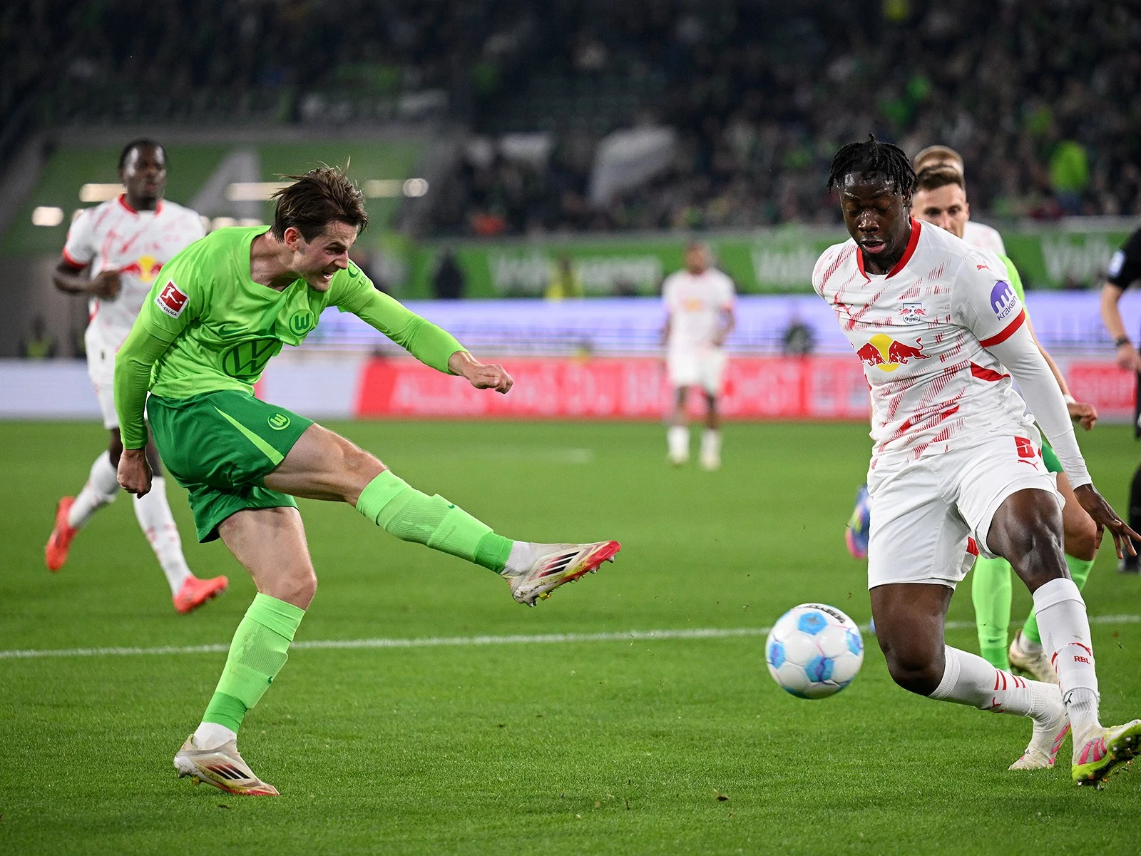 1. FC Köln Gencarkan Transfer Jakub Kaminski, Target Permanenkan Gelandang Bertahan