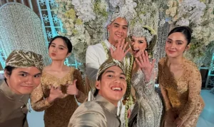 Ahmad Dhani Pecahkan Salah Paham Hadis ‘Anak Laki‑Laki Milik Ayahnya’ di Tengah Pernikahan El Rumi