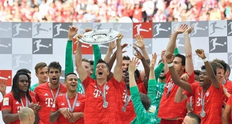 Bayern Munchen Kunci Gelar Bundesliga 2025/2026 dengan Rekor Gol, Sentuhan Kompany, dan Ambisi Treble