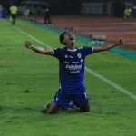 Beckham Putra Raih Gelar Sarjana Ilmu Pemerintahan, Kebanggaan Persib dan Timnas Indonesia