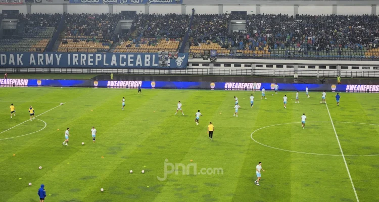 Bojan Hodak Bongkar Alasan Pasang Fitrah Maulana di Laga Persib Bandung vs Arema FC
