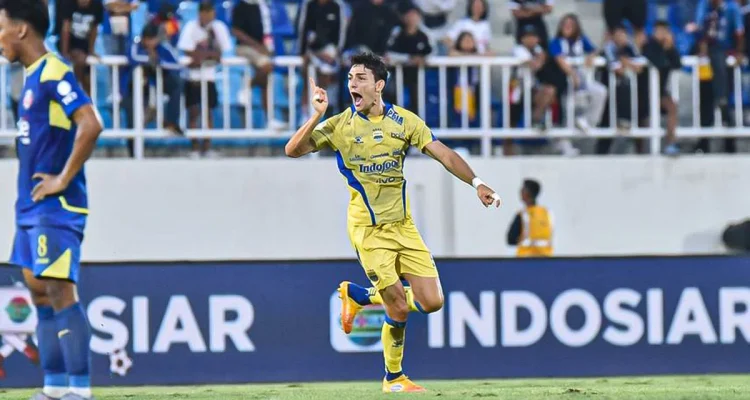 Bojan Hodak Pujian Hangat untuk Lucas Frigeri Usai Persib Tahan Imbang Arema FC