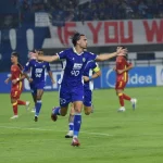 Bojan Hodak Ungkap Tekad Persib Menghadapi Dewa United di Banten International Stadium