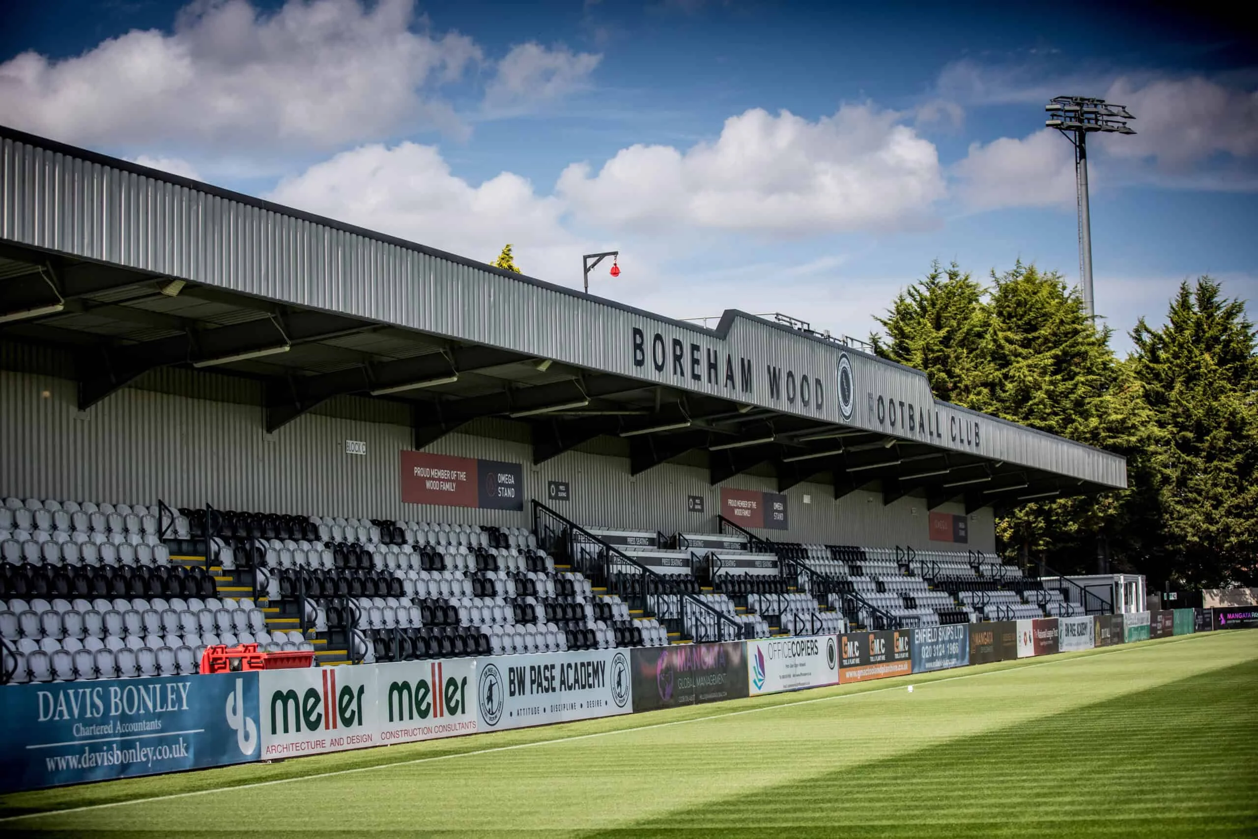 Boreham Wood Siap Guncang Play-off Nasional, Hadapi Forest Green Rovers di Meadow Park