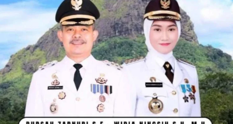 Bupati Lahat Bursah Zarnubi Ngamuk Viral, Desak Sekretaris DPRD Mundur Usai Pelantikan 13 Pejabat