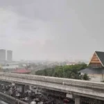 Cuaca Makassar Besok Pagi: Berawan, Hujan Ringan & Suhu Meningkat, Siapkan Dirimu!