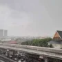 Cuaca Makassar Besok Pagi: Berawan, Hujan Ringan & Suhu Meningkat, Siapkan Dirimu!