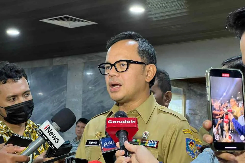 Deddy Sitorus Gugat e-KTP: Konfrontasi Panas dengan Wamendagri Bima Arya soal Integrasi Data Kependudukan