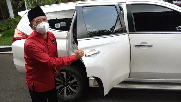 Ditahan KPK! Garasi Bupati Tulungagung Gatut Sunu Wibowo Simpan Truk Murah, Mobil Mewah Mengalahkan Nilainya