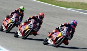 Drama Balap di Jerez: Veda Ega Pratama Meroket dari Posisi 17 ke Puncak Enam Besar Moto3 Spanyol