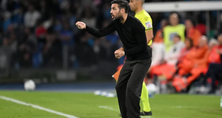 Fabregas Tegaskan Fokus pada Como, Tolak Rumor Kembali ke Chelsea