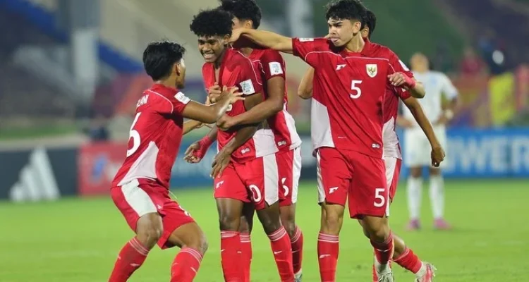 Fadly Alberto Dicoret Timnas U-19 dan Dihentikan Sponsor: Dampak Tendangan Kungfu di EPA U-20