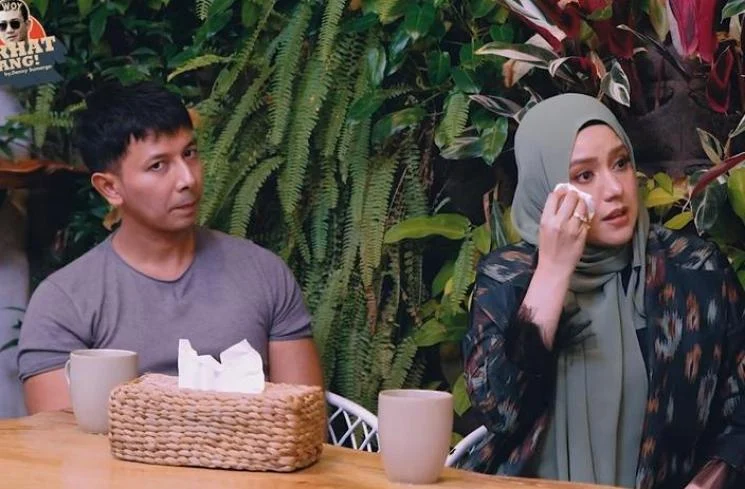 Fairuz A. Rafiq Sambut Rumor Cerai dengan Bijak, Sebut Isu Jadi Penggugur Dosa