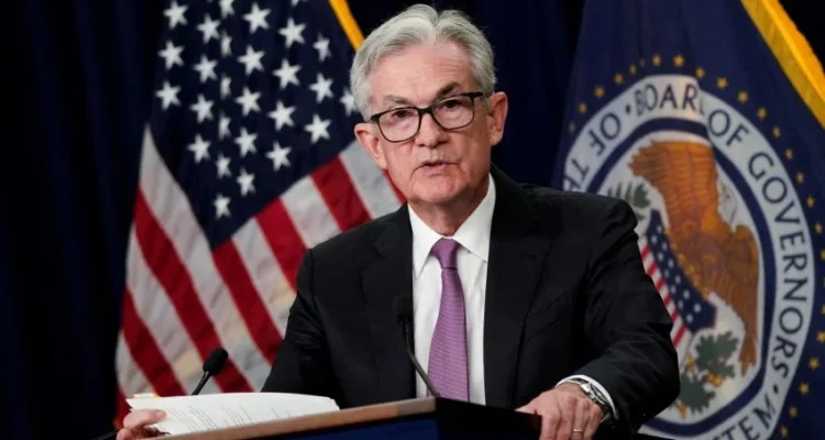 Fed Tahan Suku Bunga, Powell Soroti Ancaman Politik dan Pergeseran Kebijakan ke Netral di FOMC