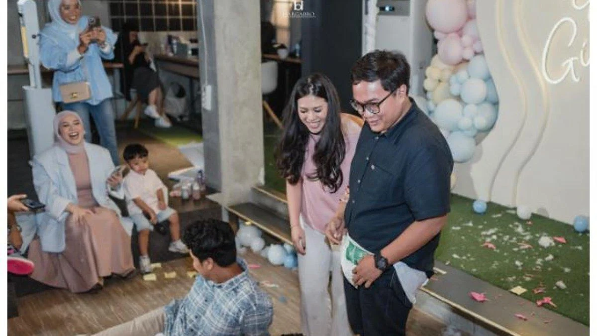 Gender Reveal Nicole Parham Ungkap Bayi Laki-Laki, Momen Hangat di Tengah Keluarga