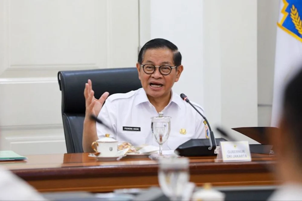 Gubernur DKI Pramono Anung Perintahkan Pembasmian Massal Ikan Sapu‑Sapu di Seluruh Jakarta: Dampak Ekosistem dan Langkah Operasional