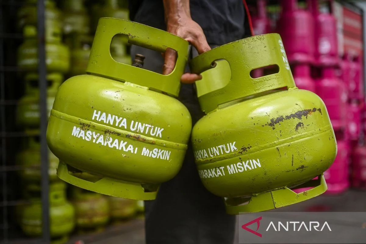 Harga Gas Turun di Bawah $3? Prediksi Ahli, Dampak Politik, dan Risiko Keamanan Konsumen