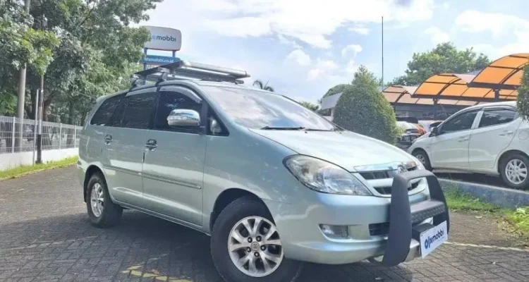 Harga Kijang Innova diesel 2004-2005 Stabil di Tengah Lonjakan Dexlite, Ini Analisis Pasar Mobil Bekas