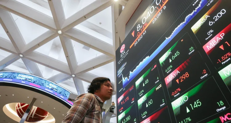 IHSG Sesi I Lesu, BBCA Catat Crossing Jumbo Rp678,51 Miliar Dua Hari Beruntun