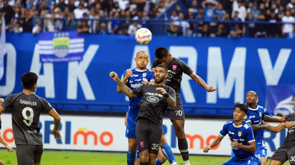 Imbang Pertama Persib di GBLA: 5 Fakta Menarik Laga Persib vs Arema FC