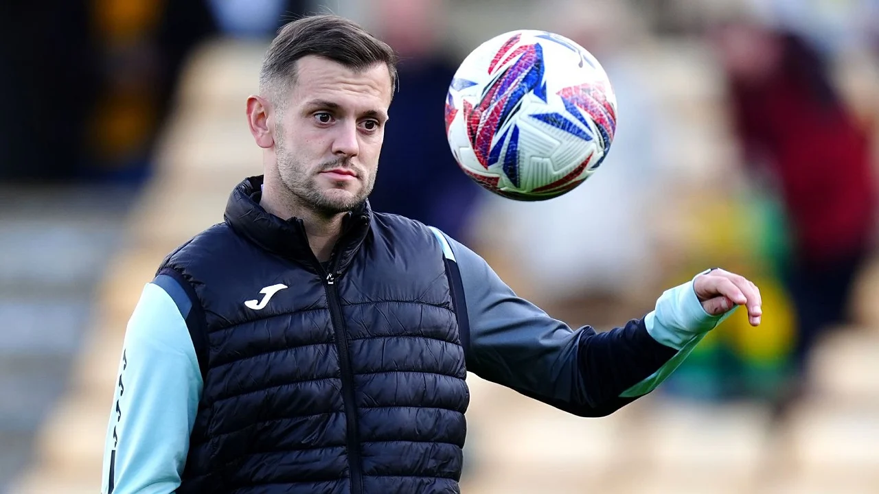 Jack Wilshere Raup Trofi Pertama Sebagai Manajer, Luton Town Menang 3-1 di Vertu Trophy