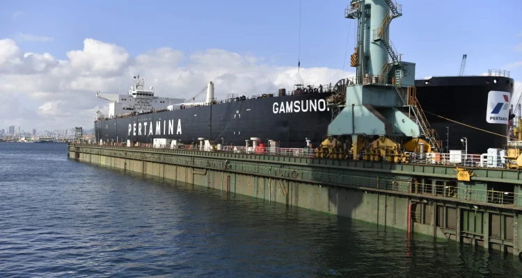 Kapal Gamsunoro Tertahan di Selat Hormuz: Kru India, Kekecewaan Pelaut Indonesia, dan Sikap Pertamina