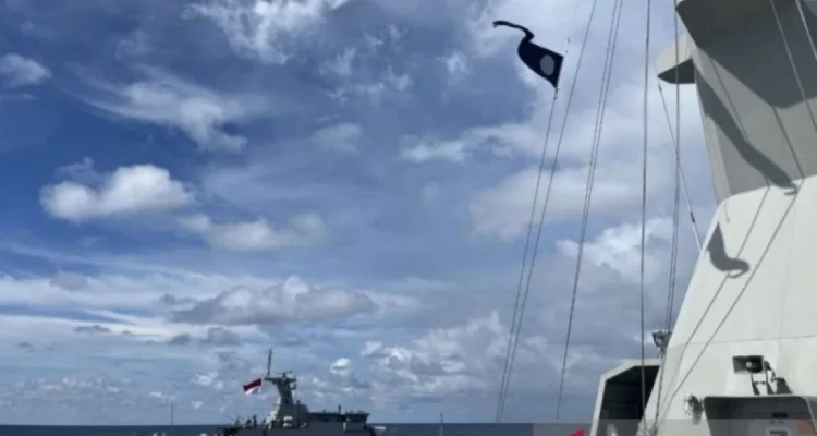 Kapal Perang AS di Selat Malaka, DPR Desak Netralitas: Ketegangan di Perairan Dekat Indonesia