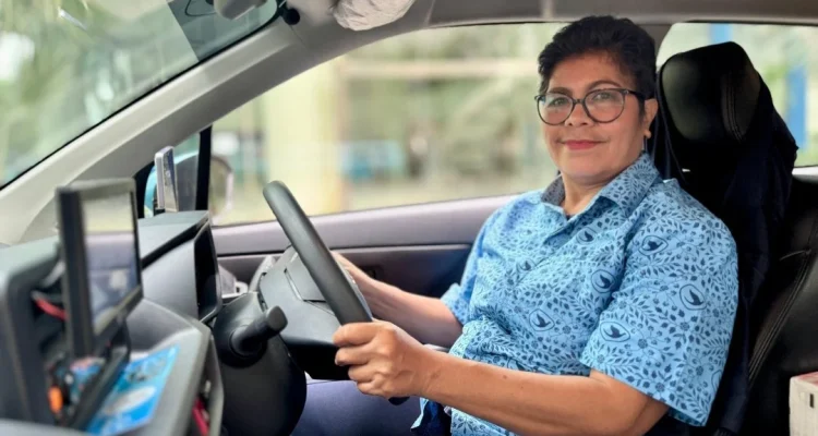 Kartini di Balik Kemudi: Pengemudi Bus Indonesia Bawa Kebanggaan di Jalanan Melbourne