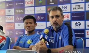 Kekuatan Kolektif Arema FC Siap Guncang Persib Bandung di GBLA: Strategi Marcos Santos Menggoda Lawan