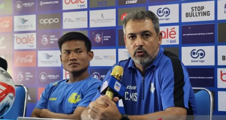 Kekuatan Kolektif Arema FC Siap Guncang Persib Bandung di GBLA: Strategi Marcos Santos Menggoda Lawan