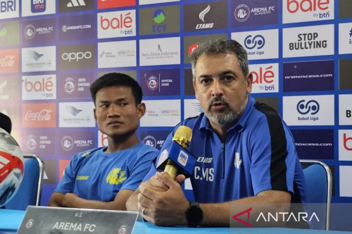 Kekuatan Kolektif Arema FC Siap Guncang Persib Bandung di GBLA: Strategi Marcos Santos Menggoda Lawan