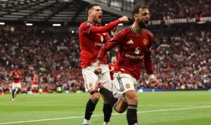 Kemenangan 2-1 atas Brentford: Carrick Ingatkan Manchester United Jangan Terlalu Rayakan