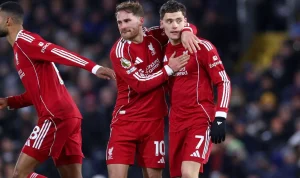 Khvicha Kvaratskhelia Tegaskan Tak Pindah ke Liga Inggris, Arsenal & Liverpool Dipaksa Rethink Strategi Transfer