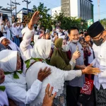 Kontroversi Zeda Salim Lepas Hijab: Salat Istikharah, Ekonomi, dan Amukan Netizen