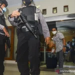 KPK Gencar Geledah Kantor PUPR-BPKAD Tulungagung, 34 Kepala OPD Dipanggil dalam Aksi Penertiban Korupsi Pasca OTT