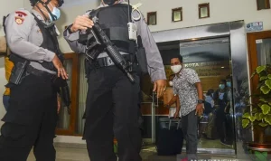 KPK Gencar Geledah Kantor PUPR-BPKAD Tulungagung, 34 Kepala OPD Dipanggil dalam Aksi Penertiban Korupsi Pasca OTT