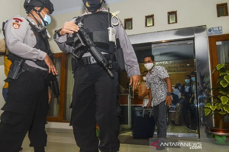 KPK Gencar Geledah Kantor PUPR-BPKAD Tulungagung, 34 Kepala OPD Dipanggil dalam Aksi Penertiban Korupsi Pasca OTT