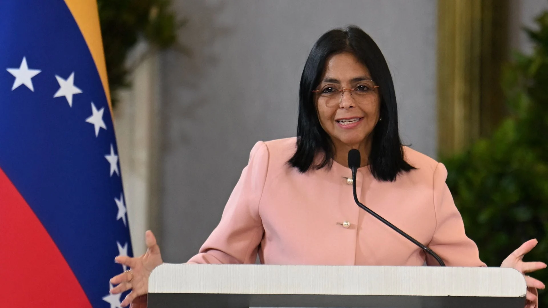 Krisis Energi dan Diplomasi: Delcy Rodríguez Guncang Karibia dengan Venezuela oil Investment