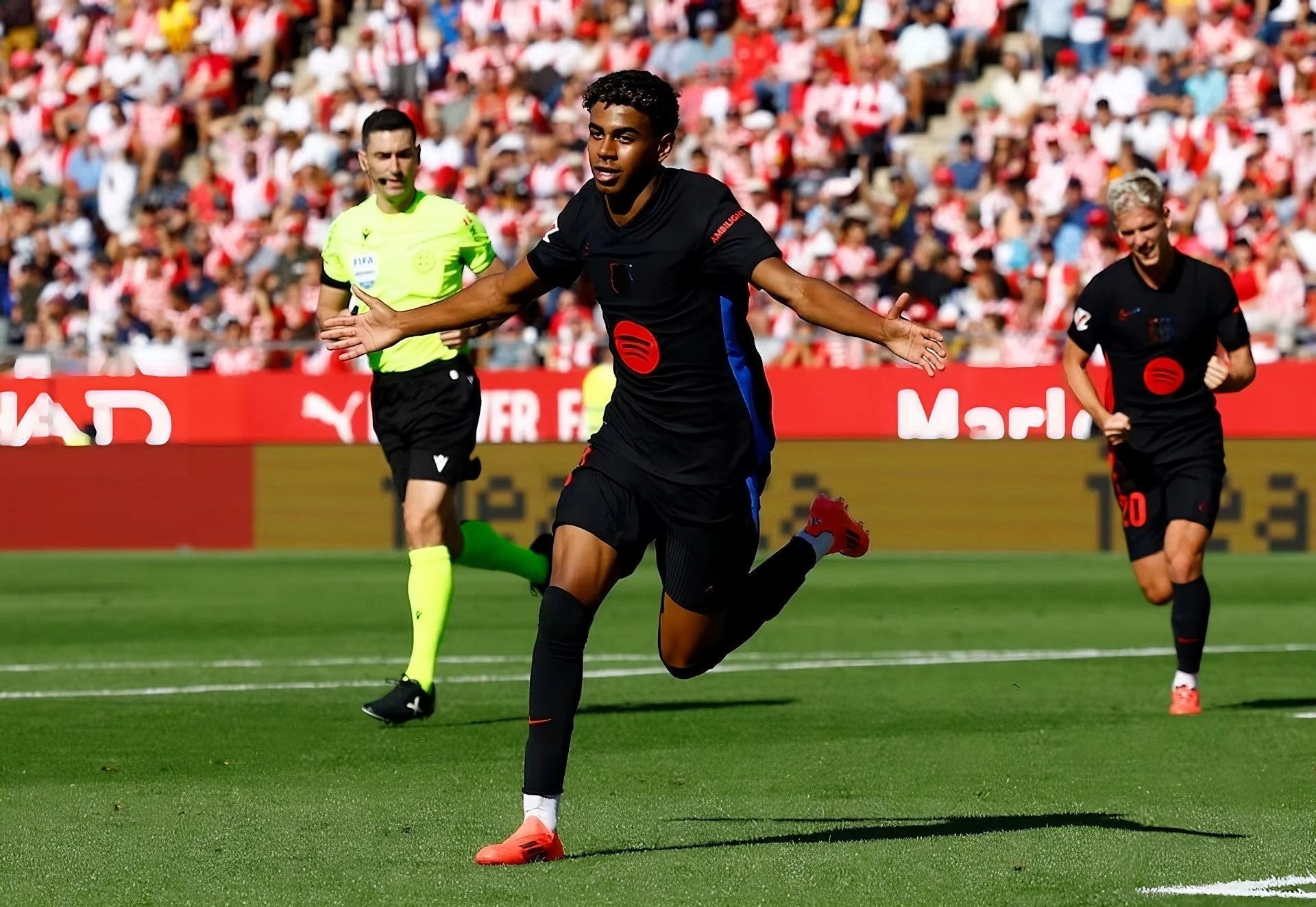 Lamine Yamal Cetak Rekor Baru di Liga Champions, Meski Barcelona Gagal Lolos