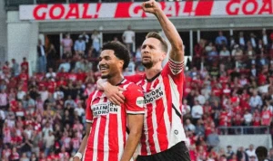 Maarten Paes Bawa Ajax ke Puncak Klasemen Eredivisie, Simons Tersingkir dari Piala Dunia 2026