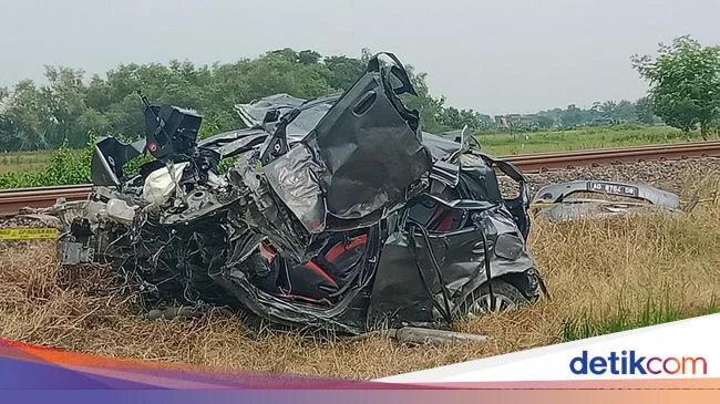 Mantan Kiper Arsenal Alex Manninger Meninggal Dunia Usai Tertabrak Kereta di Salzburg: Tragedi yang Mengguncang Dunia Sepak Bola