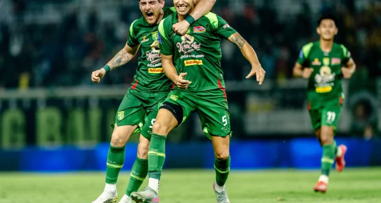 Persebaya Surabaya Tembus 4 Besar! Klasemen Super League 2025/2026 Bergolak di Puncak