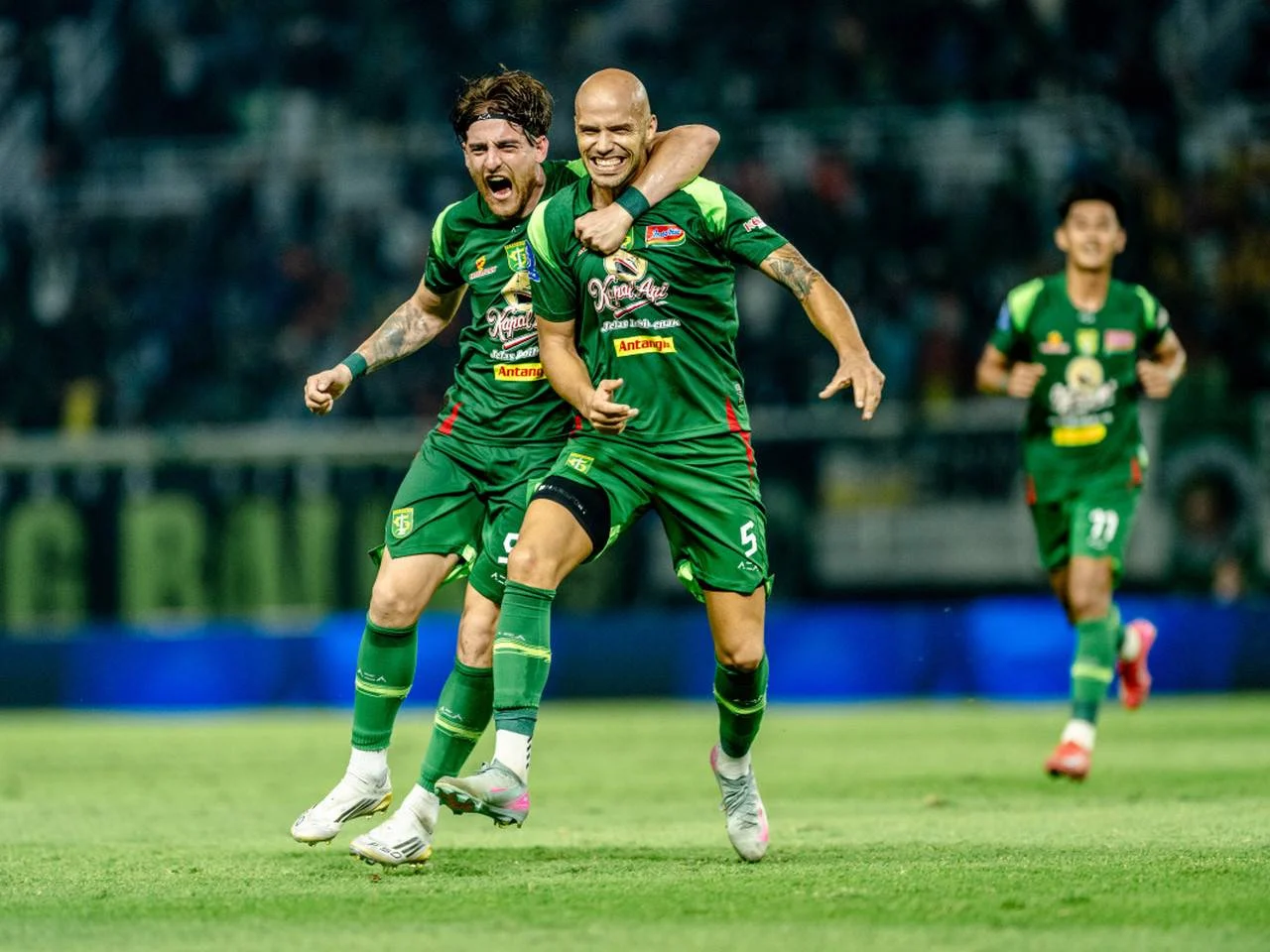 Persebaya Surabaya Tembus 4 Besar! Klasemen Super League 2025/2026 Bergolak di Puncak