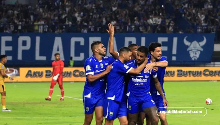 Persib vs Bhayangkara: Persiapan Intensif dan Tekanan Puncak Klasemen Super League 2025/26