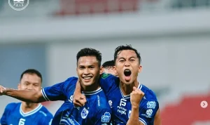 Persipura Hantam Persipal 5-0, PSIS Raih Kemenangan Tipis; Drama Liga 2 Semakin Memanas