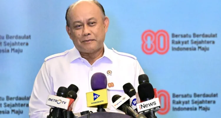 Polemik BGN Memanas: Fernando Emas Desak Prabowo Pecat Dadan Hindayana Sambil Energi Indonesia Raih Peringkat Kedua Dunia