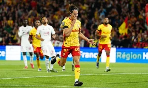 RC Lens Bangkit di Stade Brest: Tiga Gol Menyelamatkan Titik Vital
