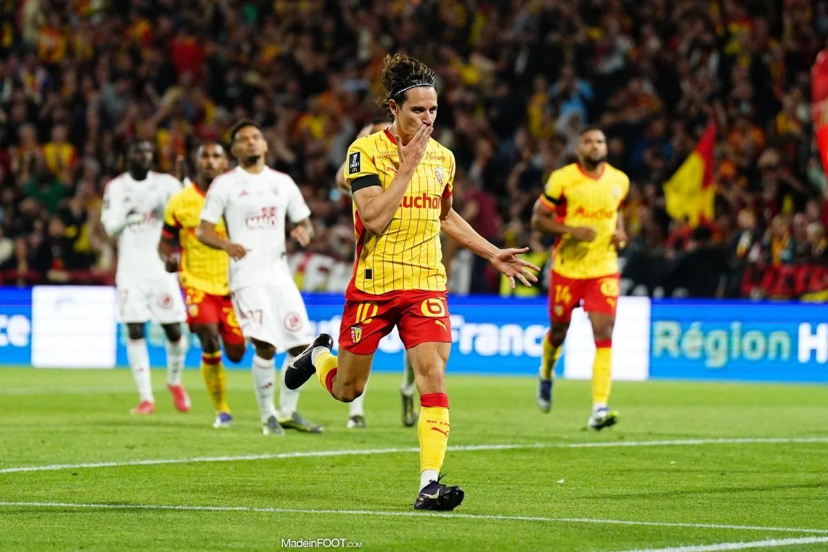 RC Lens Bangkit di Stade Brest: Tiga Gol Menyelamatkan Titik Vital