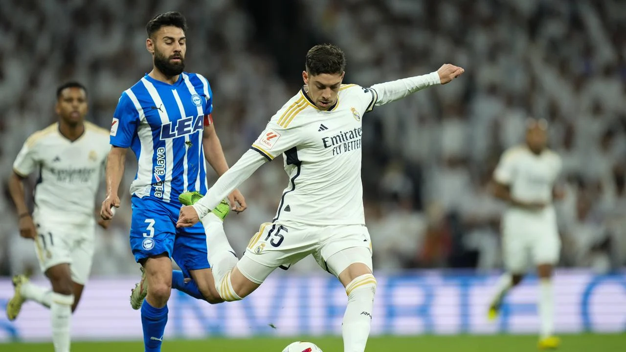 Real Madrid vs Deportivo Alavés: Kemenangan Dramatis yang Merapatkan Jarak dengan Barcelona